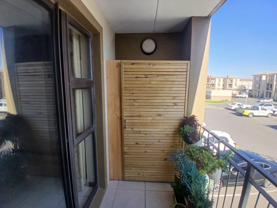 To Let 2 Bedroom Property for Rent in Strand South Western Cape